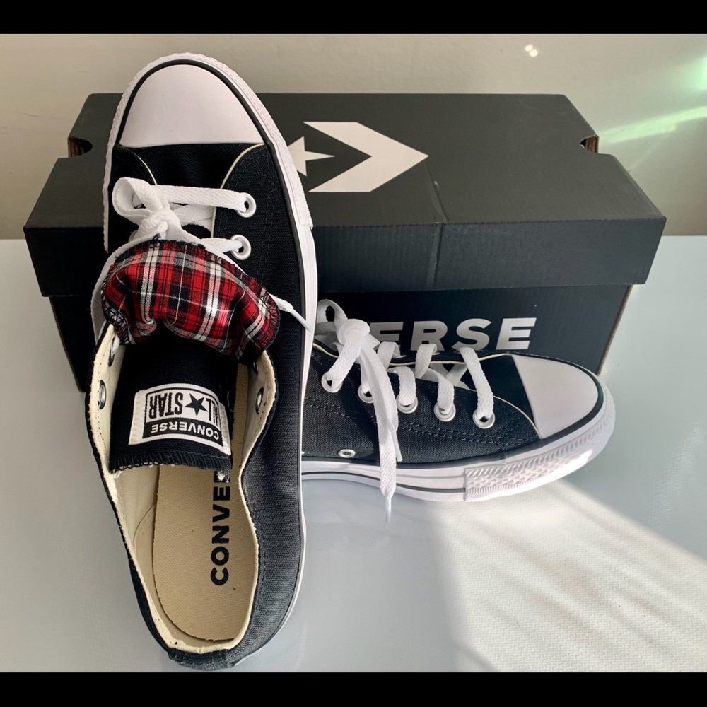 Converse - Women's Chuck Taylor